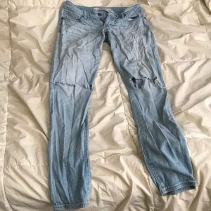 Light wash skinny jeans